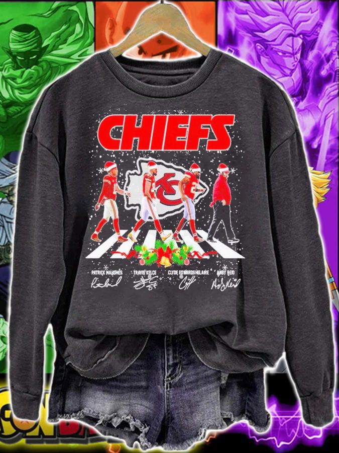 Chiefs Christmas Abbey Road Patrick Mahomes Travis Kelce Clyde Edwardshelaire Andy Reid signatures shirt t-shirt sweatshirt