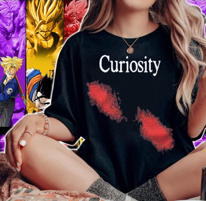 Curiosity Killed The Cat Funny Halloween Costume Pun Shirt t-shirt