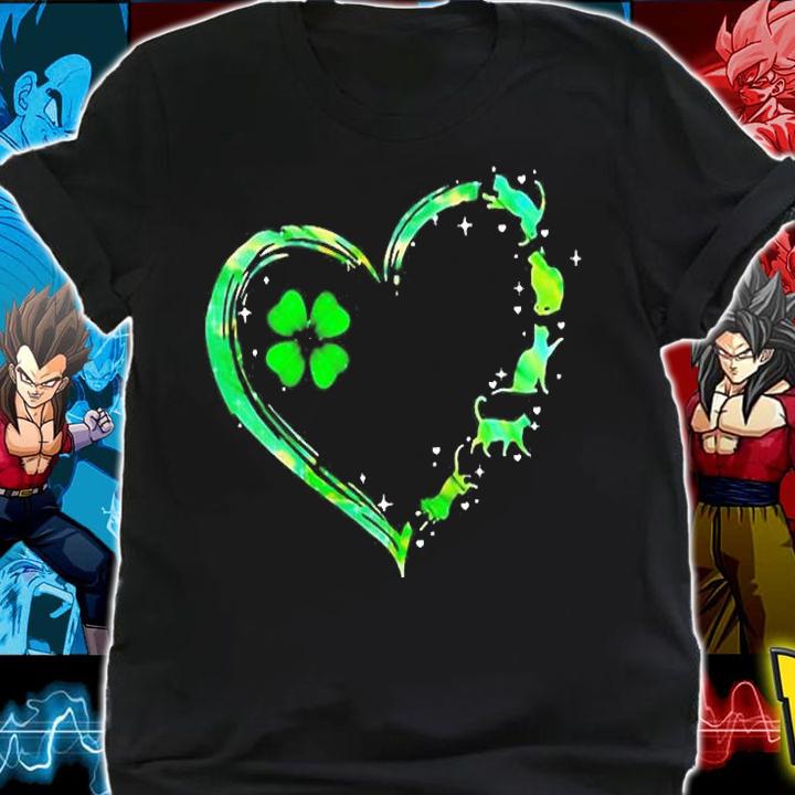 Heart Cats Shamrock St Patricks Day 2022 T-Shirt shirt