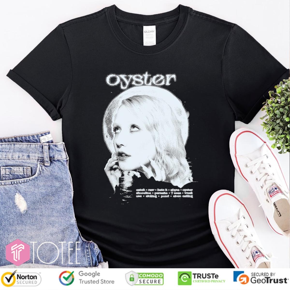 Chloe Moriondo Oyster Album Photo T-shirt